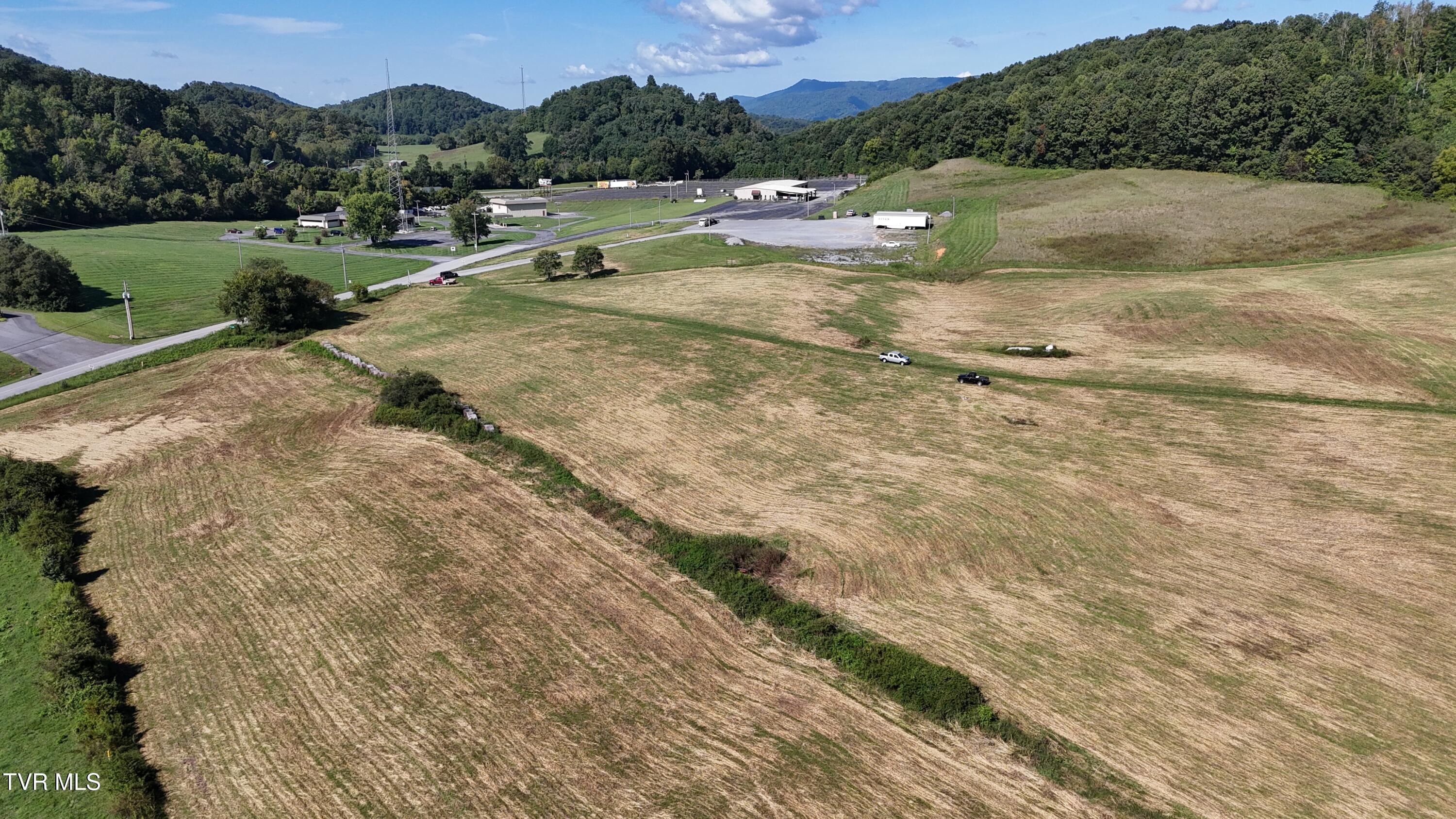 1 Joe R McCrary Road Fall Branch, TN 37656 - Photo 13 of 43 dji_fly_20250826_102848_0496_17562191699