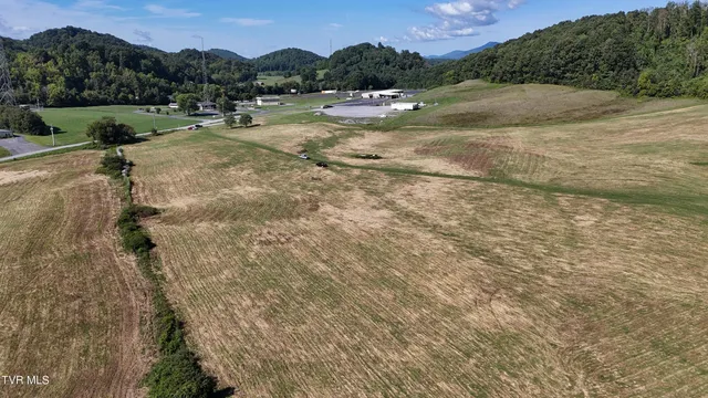 $920,000 | 1 Joe R McCrary Road, Fall Branch, TN 37656