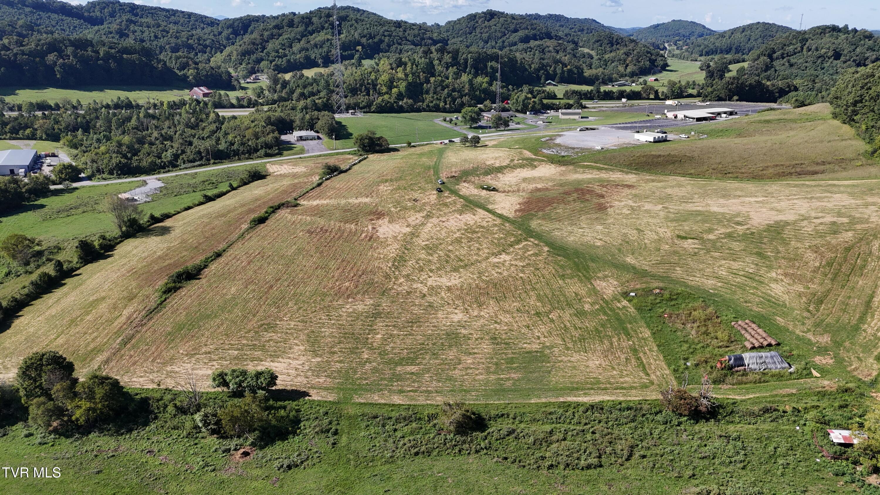 1 Joe R McCrary Road Fall Branch, TN 37656 - Photo 18 of 43 dji_fly_20250826_102936_0501_17562191677