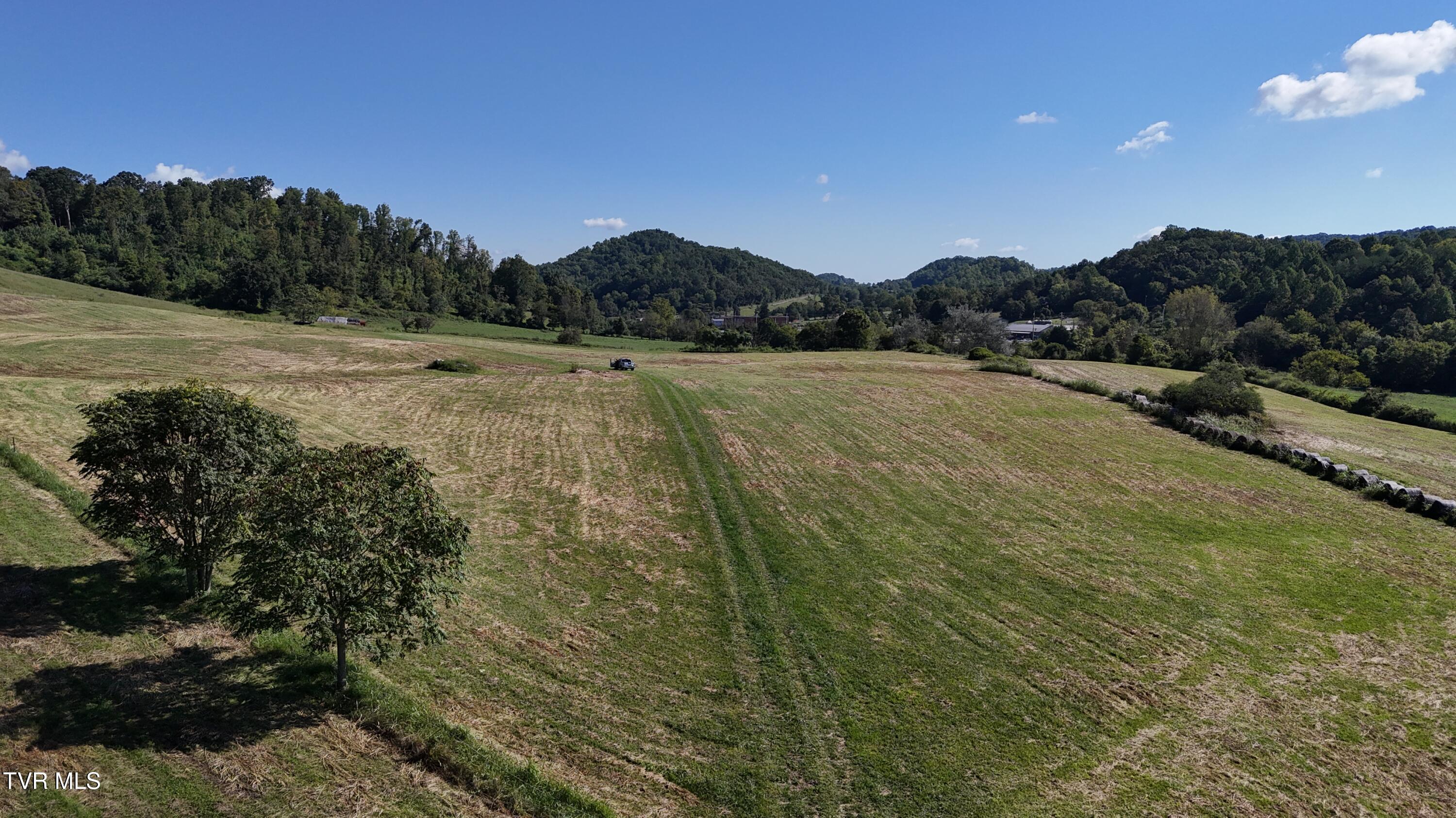 1 Joe R McCrary Road Fall Branch, TN 37656 - Photo 2 of 43 dji_fly_20250826_102438_0484_17562191749
