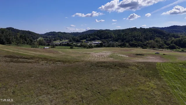 $920,000 | 1 Joe R McCrary Road, Fall Branch, TN 37656