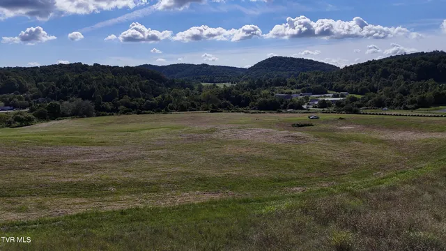$920,000 | 1 Joe R McCrary Road, Fall Branch, TN 37656