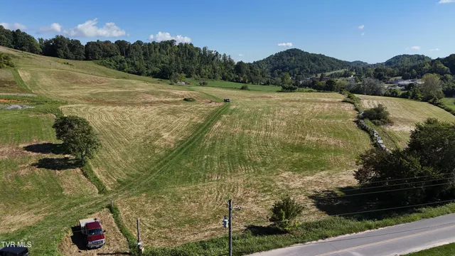 $920,000 | 1 Joe R McCrary Road, Fall Branch, TN 37656