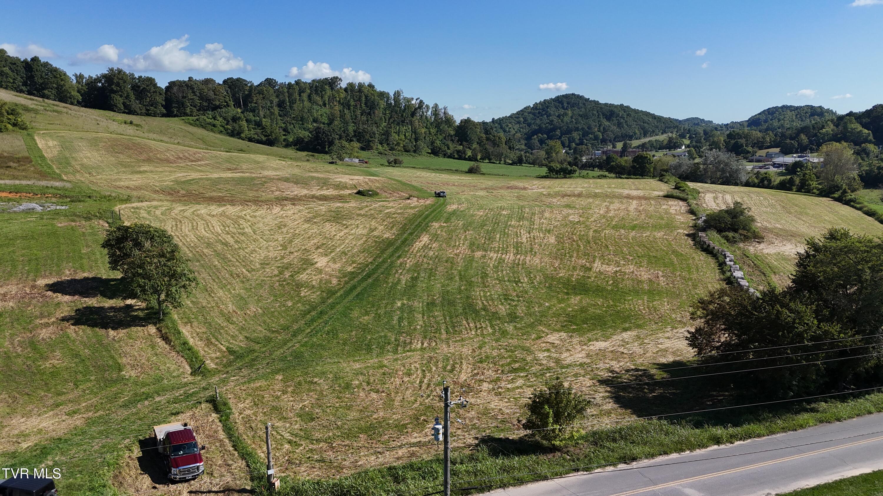 1 Joe R McCrary Road Fall Branch, TN 37656 - Photo 4 of 43 dji_fly_20250826_102502_0486_17562191737