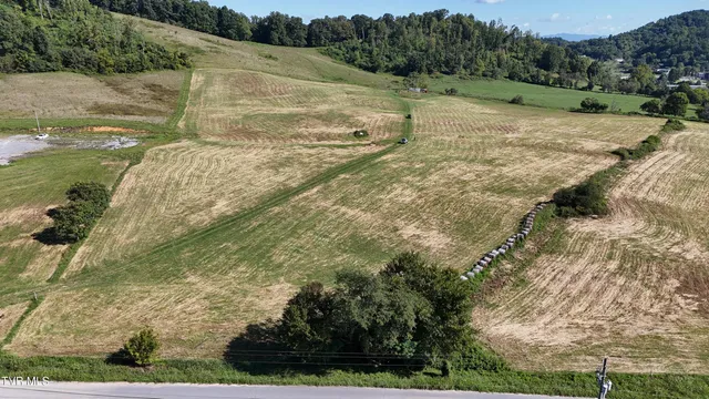 $920,000 | 1 Joe R McCrary Road, Fall Branch, TN 37656