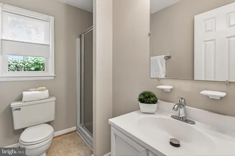 $674,900 | 754 Barbaralynn Place, Herndon, VA 20170