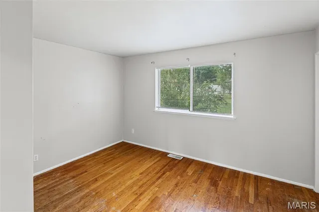 $144,900 | 10 Garnier Court, Florissant, MO 63031