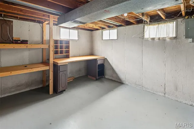 $144,900 | 10 Garnier Court, Florissant, MO 63031