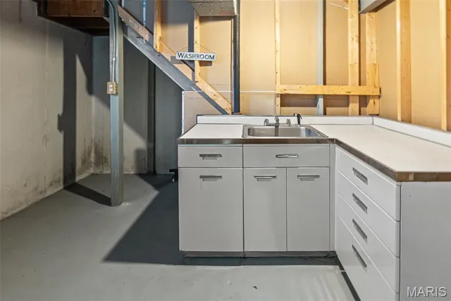 $144,900 | 10 Garnier Court, Florissant, MO 63031