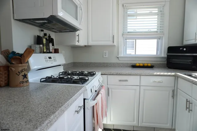 $599,000 | 116 North Wilson Avenue, Unit A, Margate City, NJ 08402