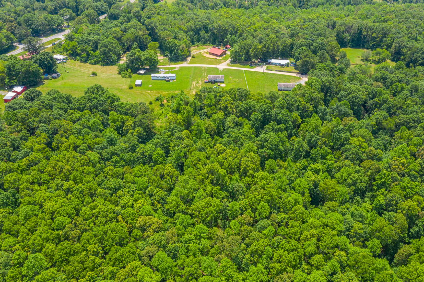 7040 M And M Road Lyles, TN 37098 - Photo 18 of 38 Gallery Image 18