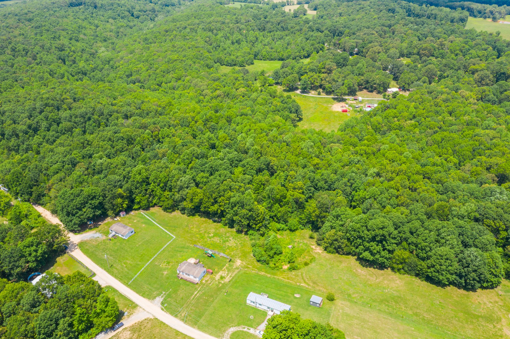 7040 M And M Road Lyles, TN 37098 - Photo 23 of 38 Gallery Image 23