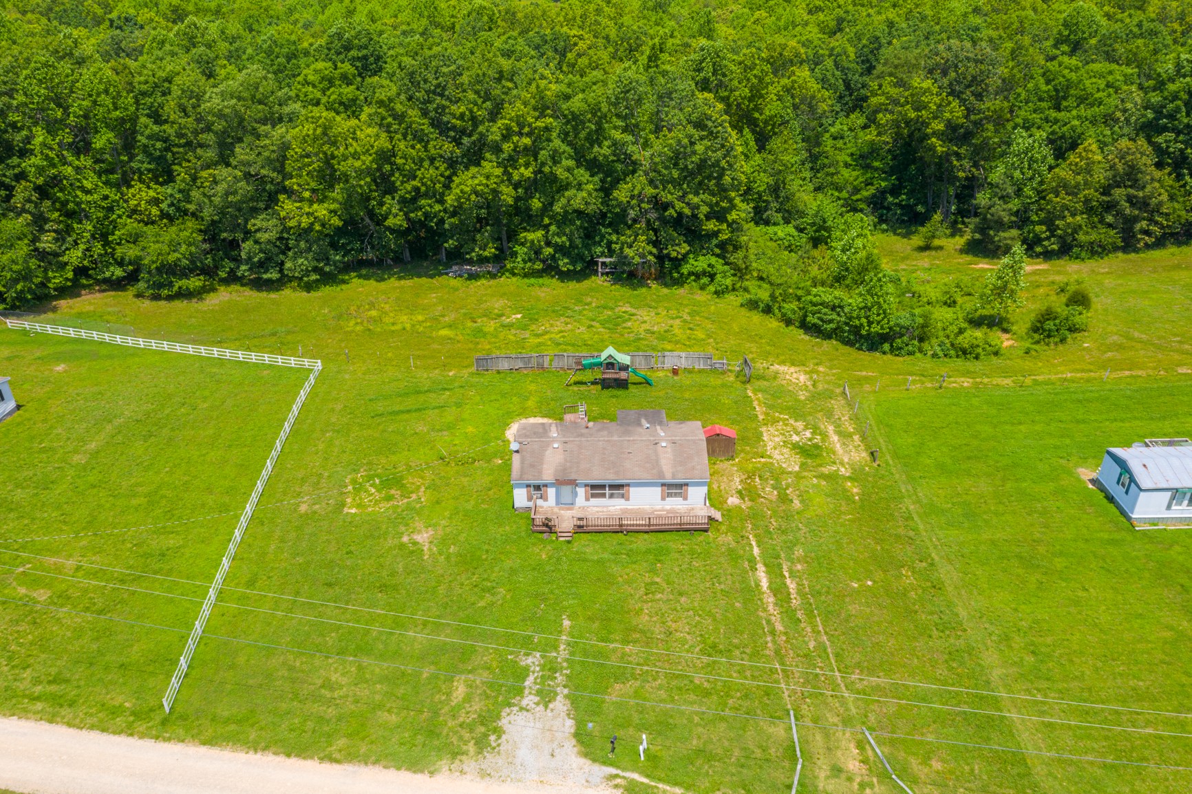 7040 M And M Road Lyles, TN 37098 - Photo 31 of 38 Gallery Image 31