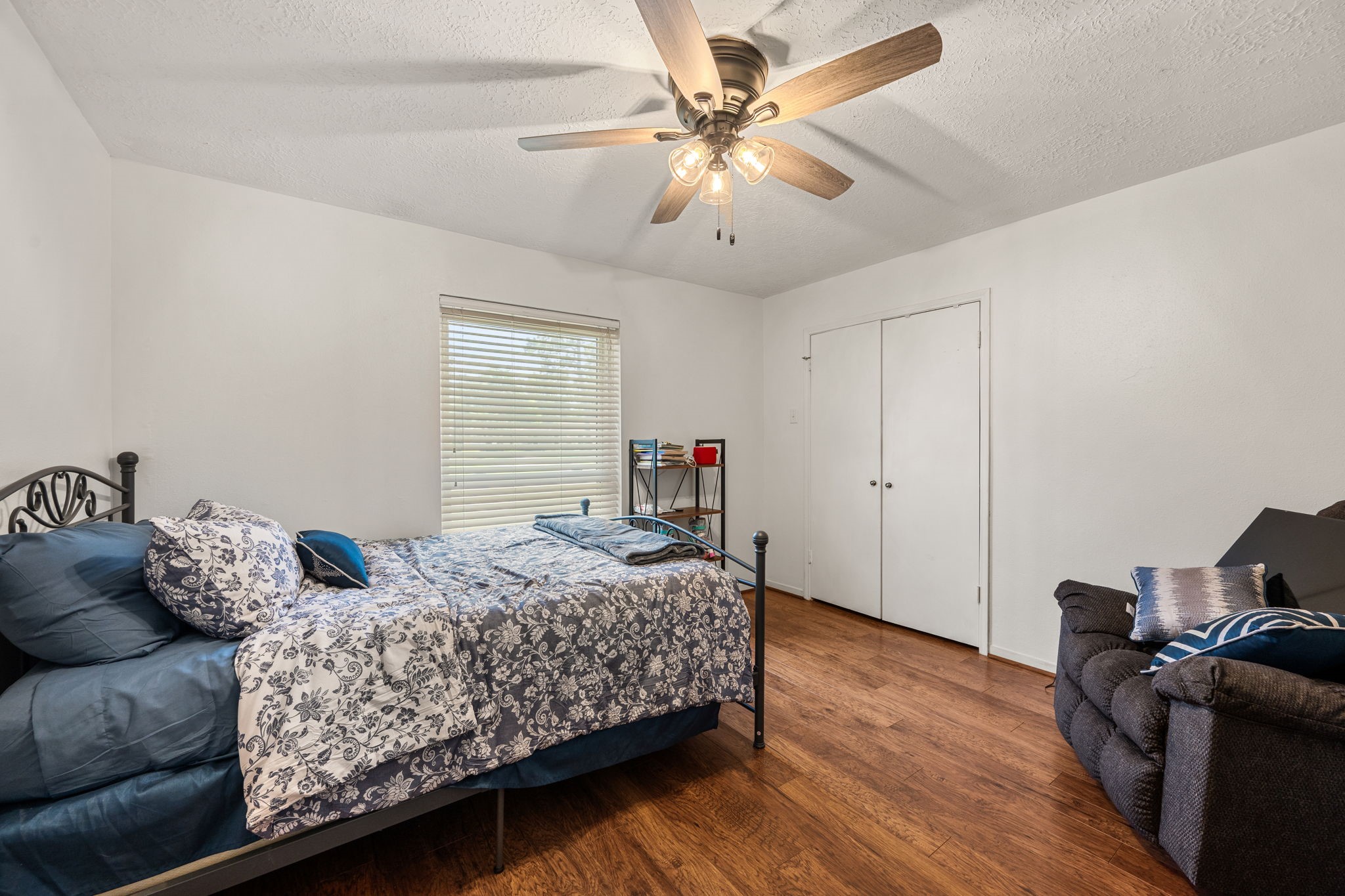 2415 Whispering Springs Drive Spring, TX 77373 - Photo 21 of 28 Secondary bedroom