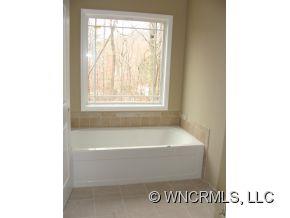 470 Rowland Rd. Swannanoa, NC 28778 - Photo 10 of 11 Gallery Image 10