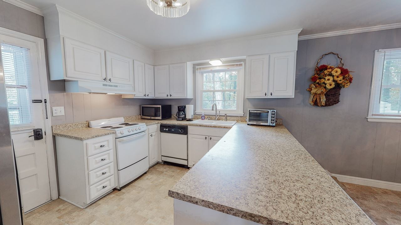 663 Semora Road Roxboro, NC 27573 - Photo 7 of 30 Photo 7