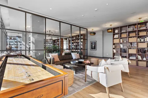 $579,998 | 1212 Demonbreun Street, Unit 1606, Nashville, TN 37203