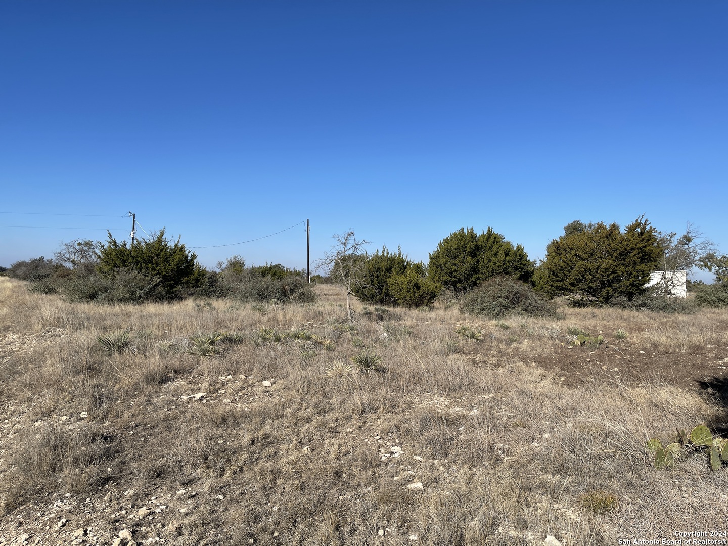 112 Kc Junction, TX 76849 - Photo 4 of 26 Gallery Image 4