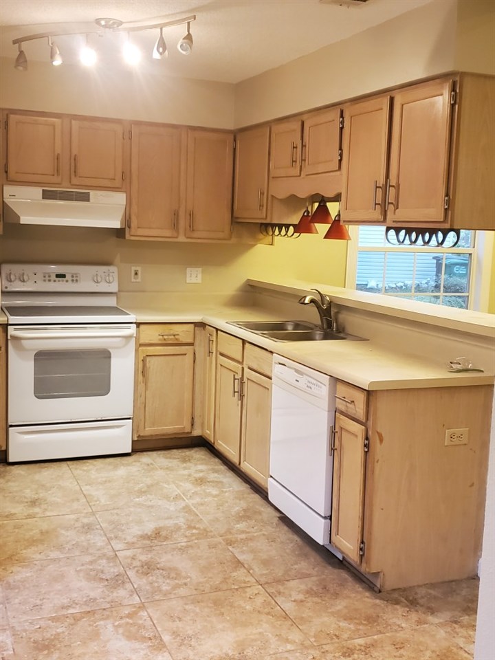 1699 Folkstone Road Tallahassee, FL 32312 - Photo 19 of 28