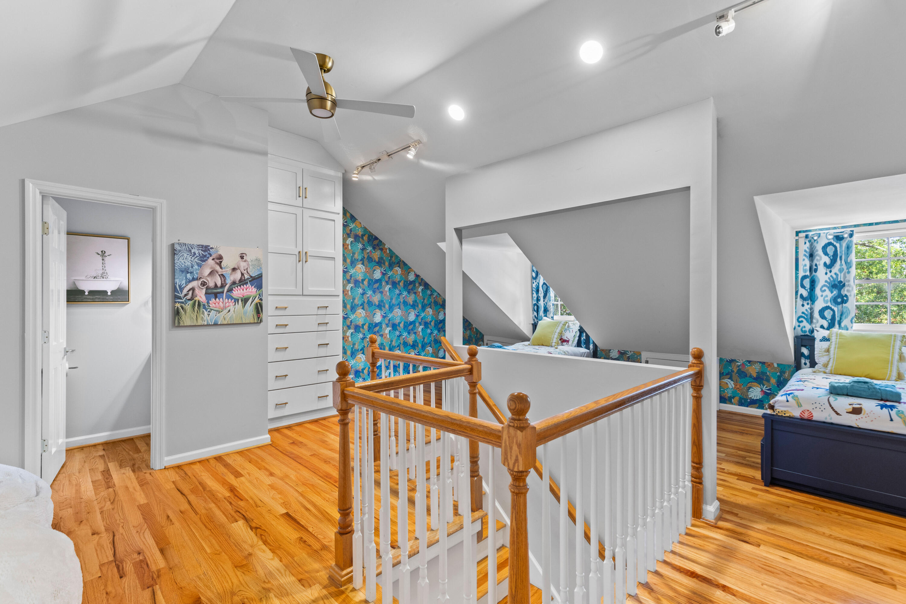 146 Broad Street, Unit B Charleston, SC 29401 - Photo 34 of 44 1G1A3425