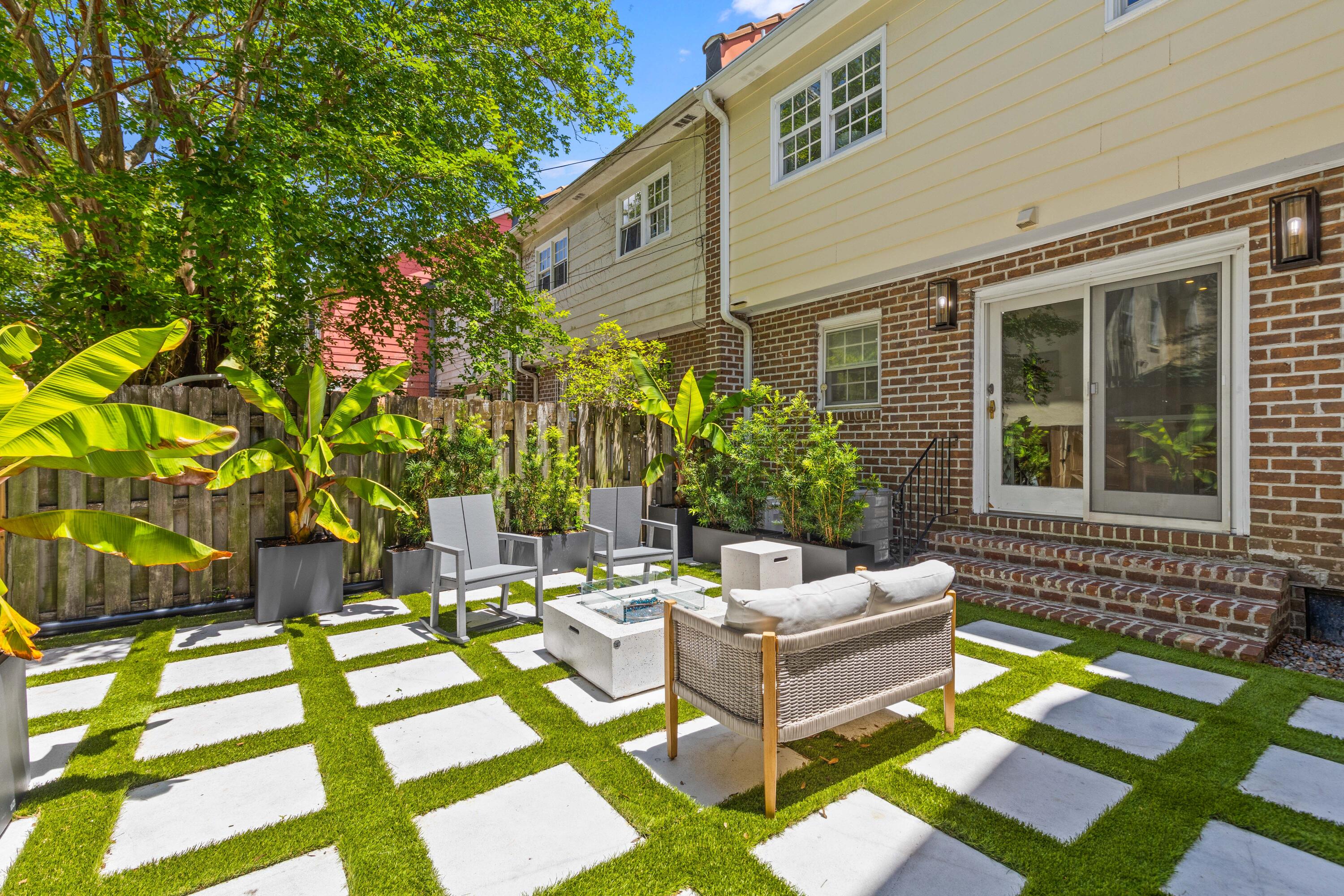 146 Broad Street, Unit B Charleston, SC 29401 - Photo 36 of 44 1G1A3440