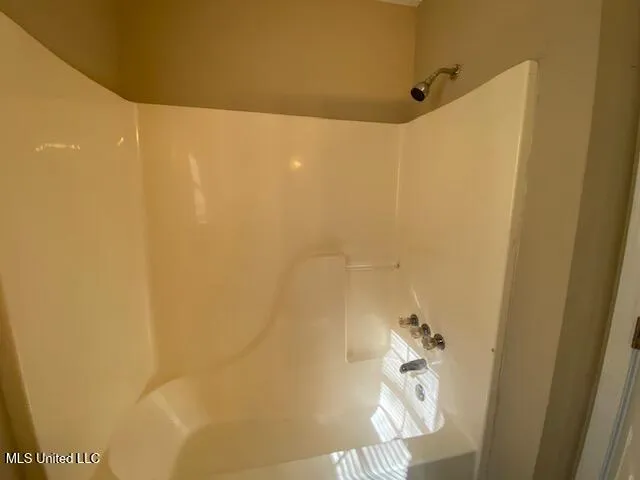 $950 | 10028 Fournier Avenue, Unit B, D'Iberville, MS 39540