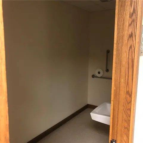 $123,200 | 1599 North Hermitage Road, Hermitage, PA 16148