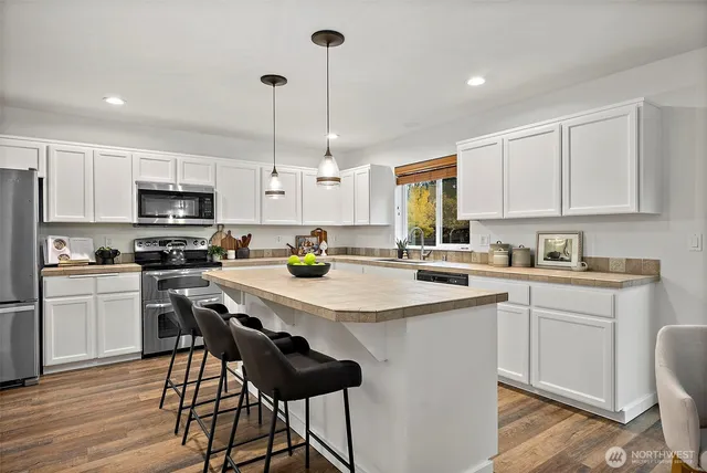 $585,000 | 1415 Riddell Avenue Northeast, Orting, WA 98360