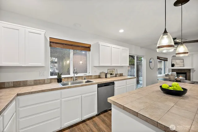 $585,000 | 1415 Riddell Avenue Northeast, Orting, WA 98360