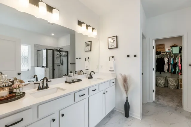 $469,000 | 519 Morgan Mdws Way, Columbia, TN 38401