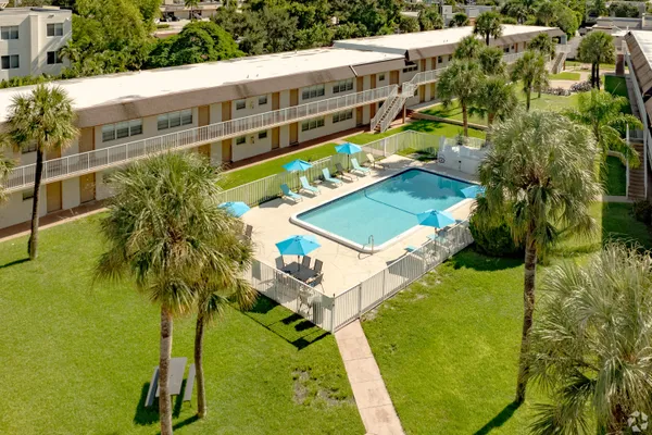 $2,295 | 1908 Northwest 4th Avenue, Unit 107, Boca Raton, FL 33432