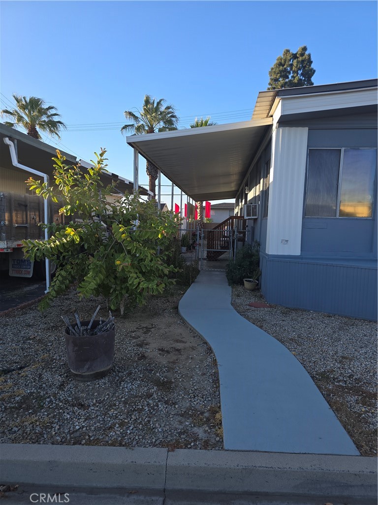 46 Round Table Drive Riverside, CA 92507 - Photo 2 of 18