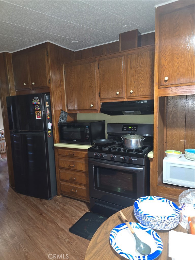 46 Round Table Drive Riverside, CA 92507 - Photo 5 of 18