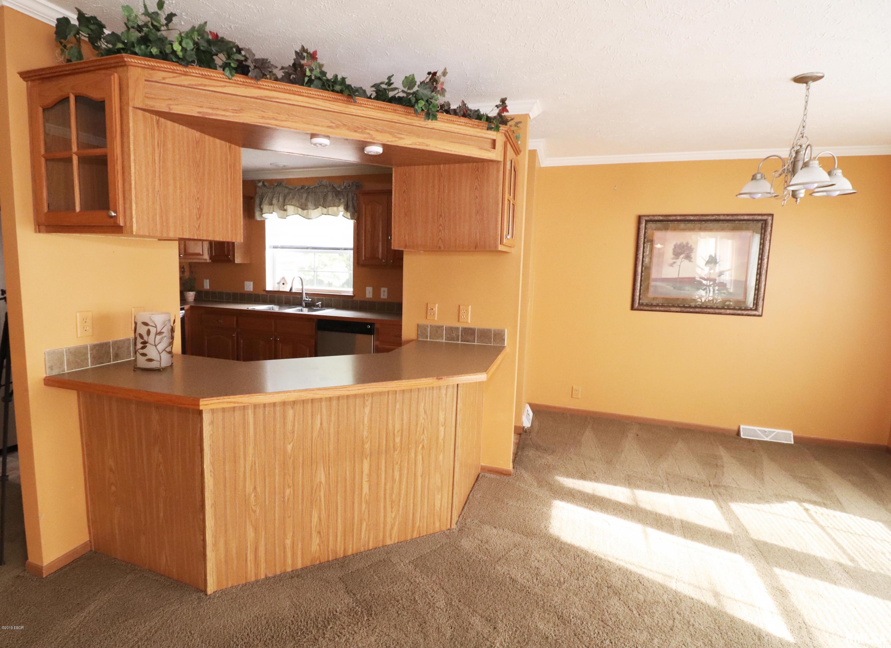 11267 Husband Road Marion, IL 62959 - Photo 14 of 33