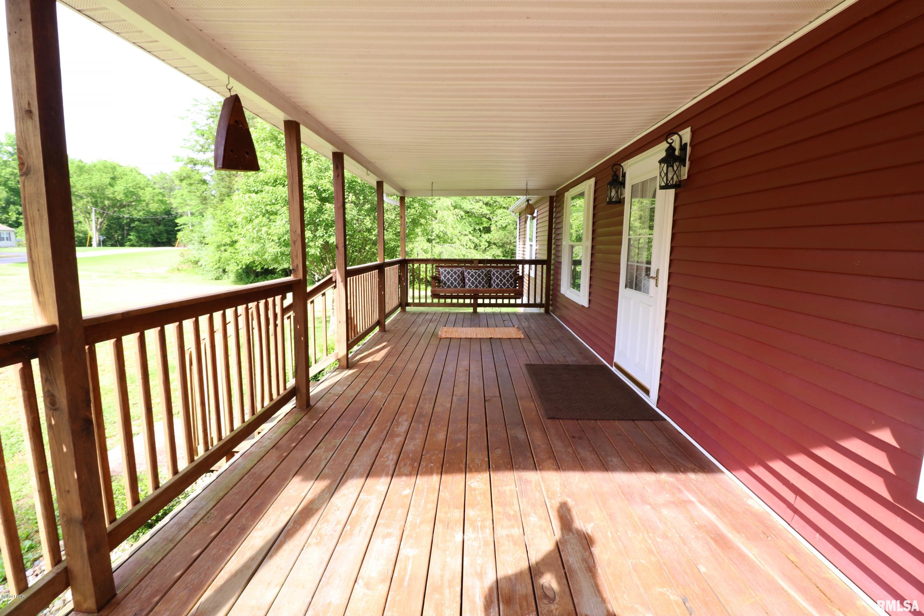11267 Husband Road Marion, IL 62959 - Photo 6 of 33