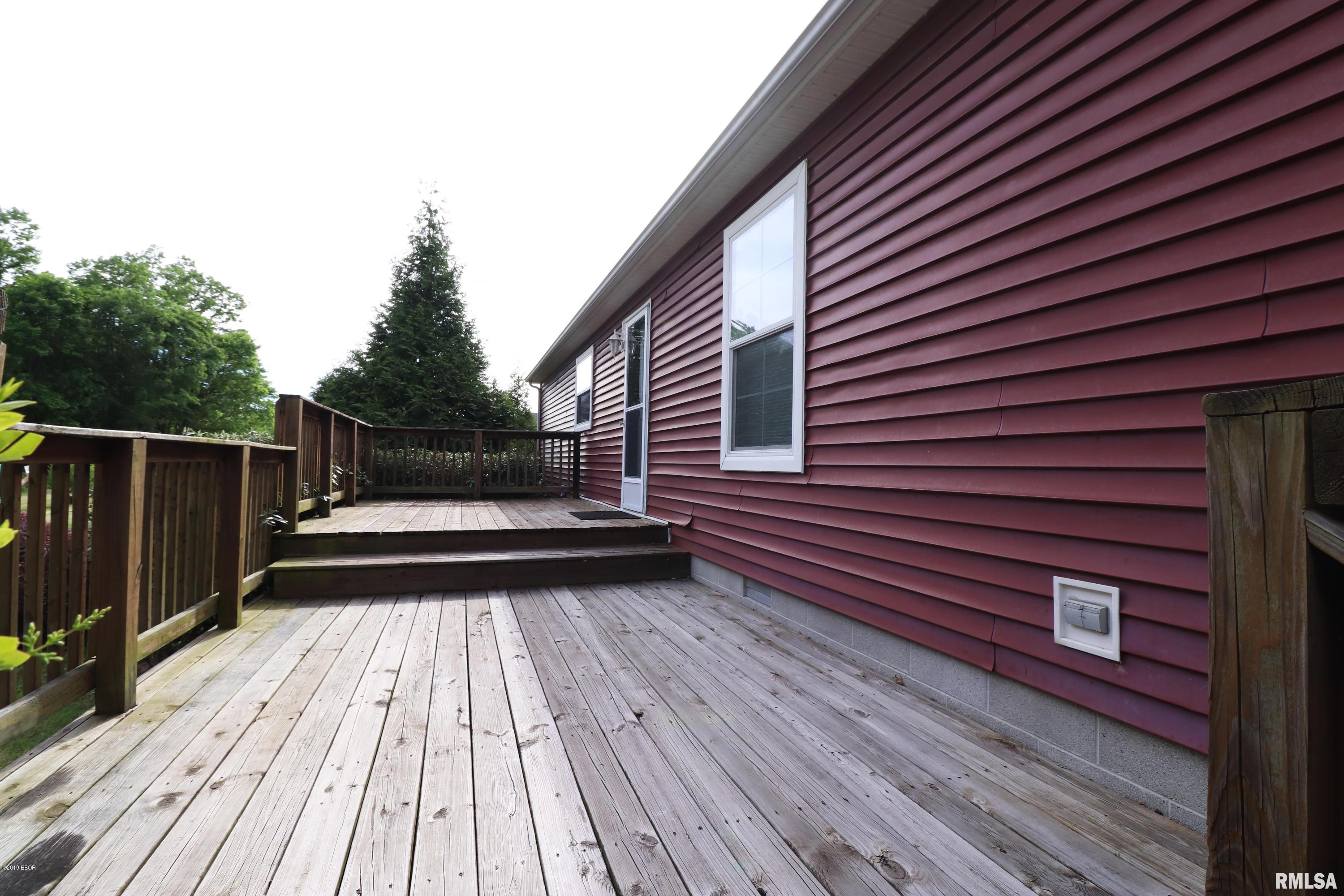 11267 Husband Road Marion, IL 62959 - Photo 7 of 33