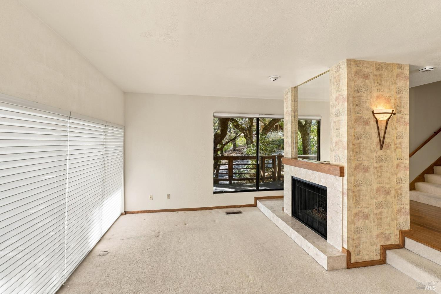 1672 Deer Run Santa Rosa, CA 95405 - Photo 10 of 45 Gallery Image 10