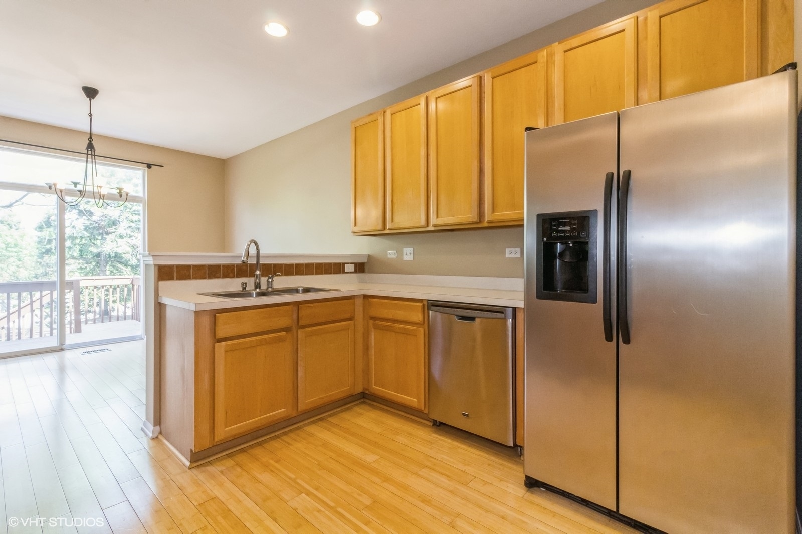 211 Grand Ridge Road St. Charles, IL 60175 - Photo 9 of 25