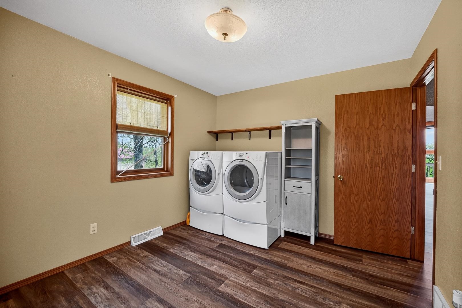4800 Cub Hollow Road Gratiot, WI 53541 - Photo 20 of 85