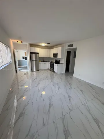 $1,750 | 5731 Northeast 18th Avenue, Unit 4, Fort Lauderdale, FL 33334