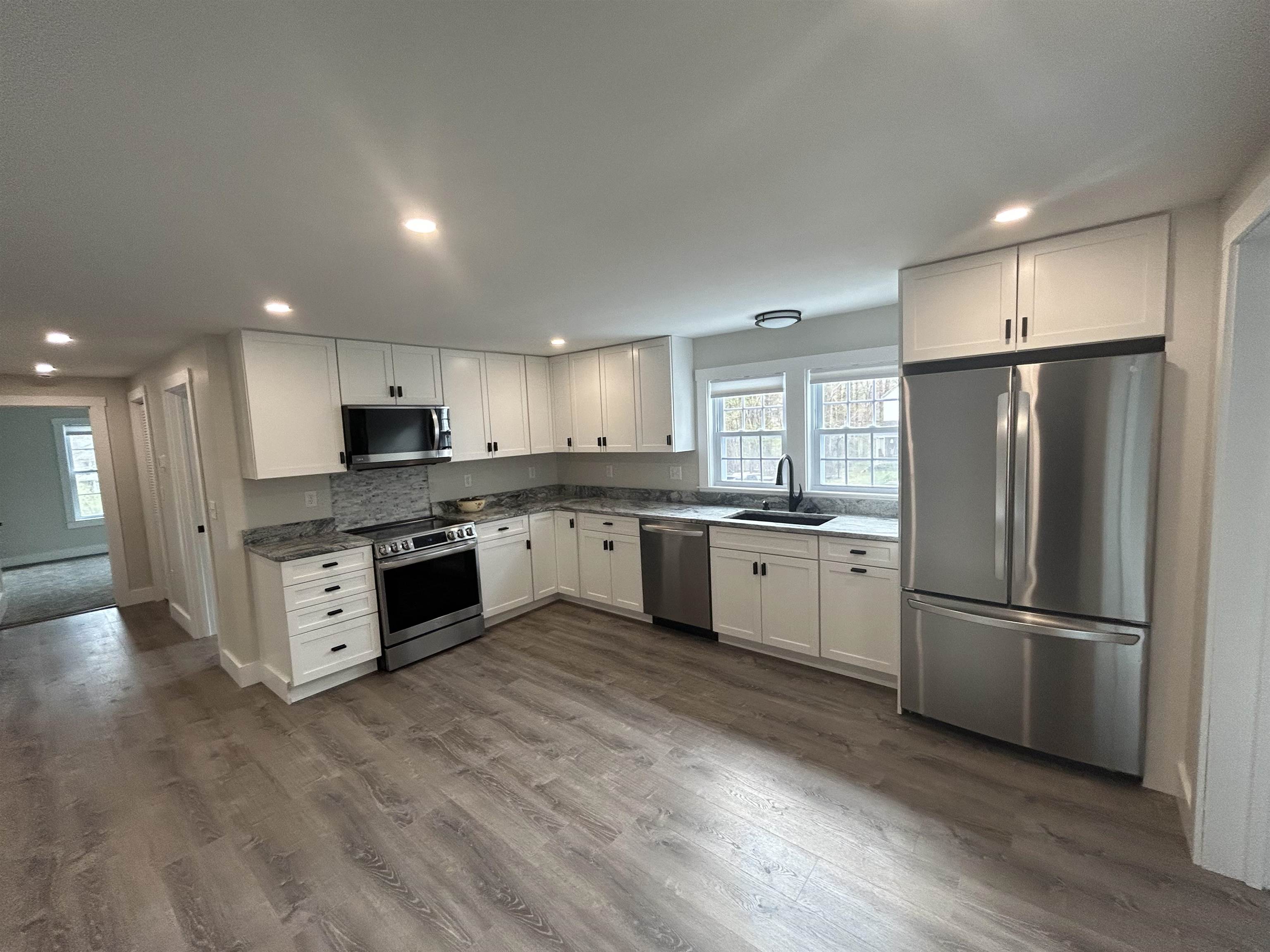 155 Court Street Exeter, NH 03833 - Photo 25 of 55