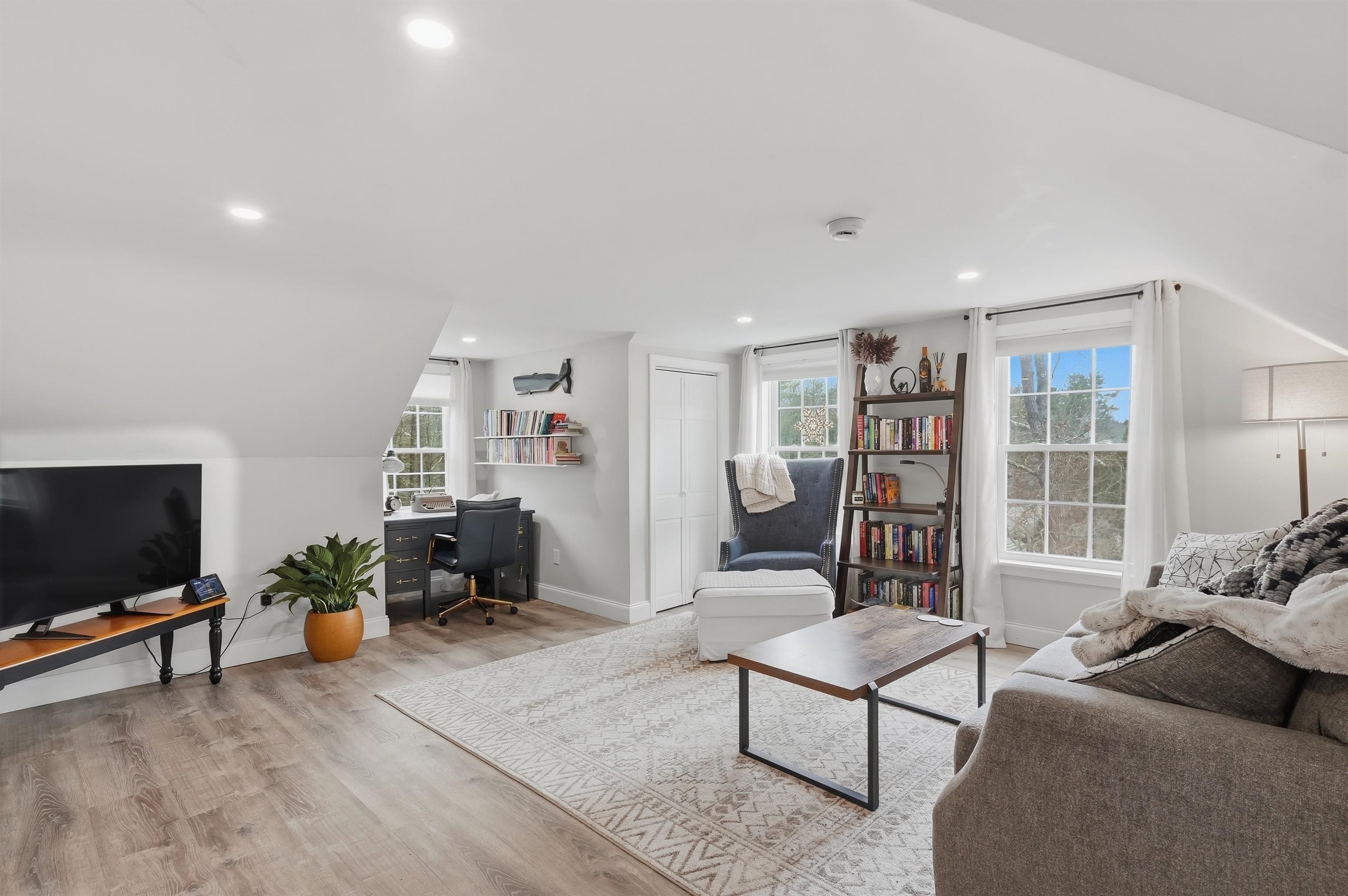 155 Court Street Exeter, NH 03833 - Photo 5 of 55