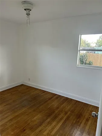 $1,900 | 5038 37th Avenue North, St. Petersburg, FL 33710