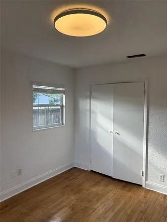 $1,900 | 5038 37th Avenue North, St. Petersburg, FL 33710