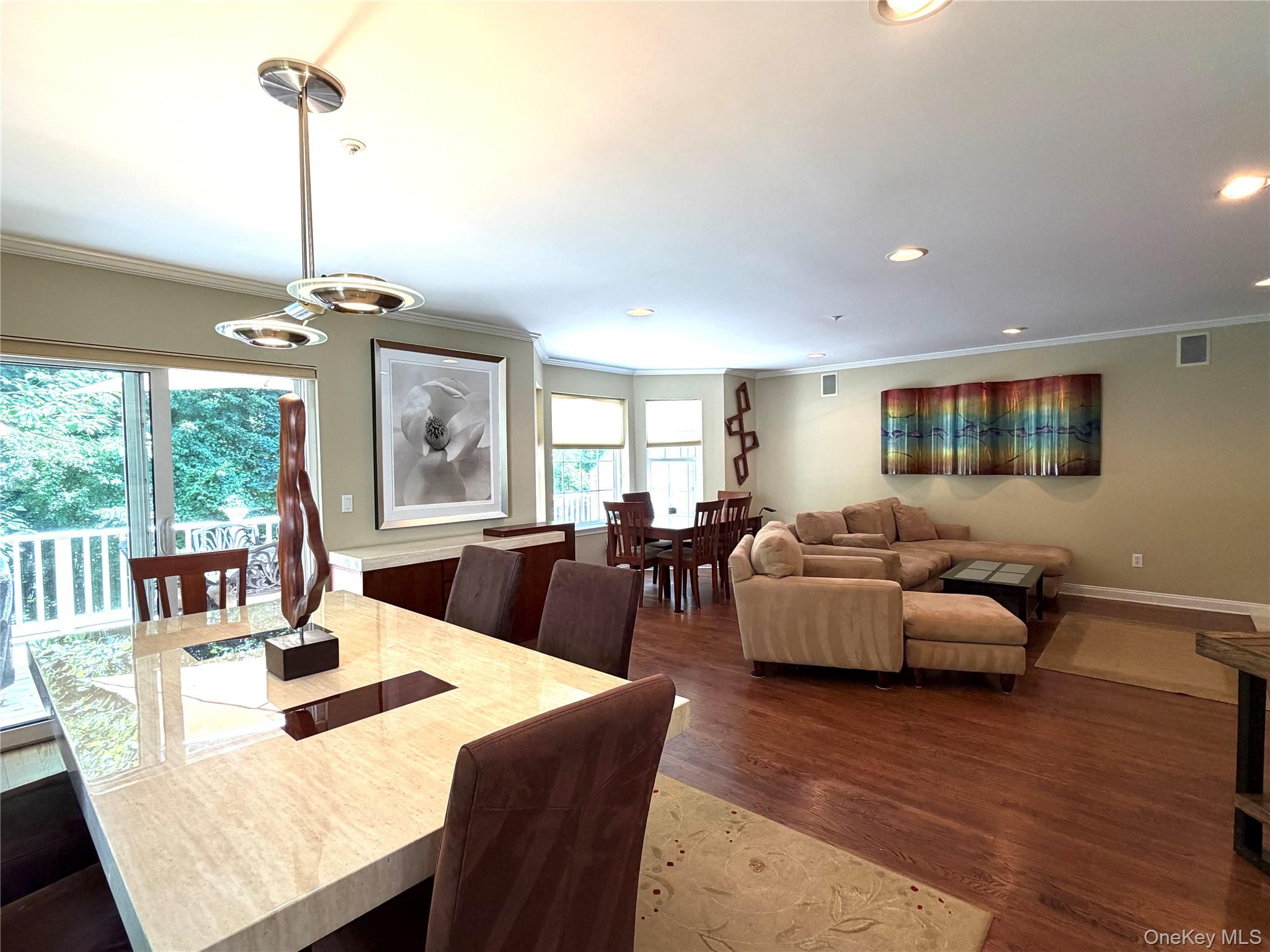 121 Winding Ridge Road White Plains, NY 10603 - Photo 12 of 43 Dining/living room