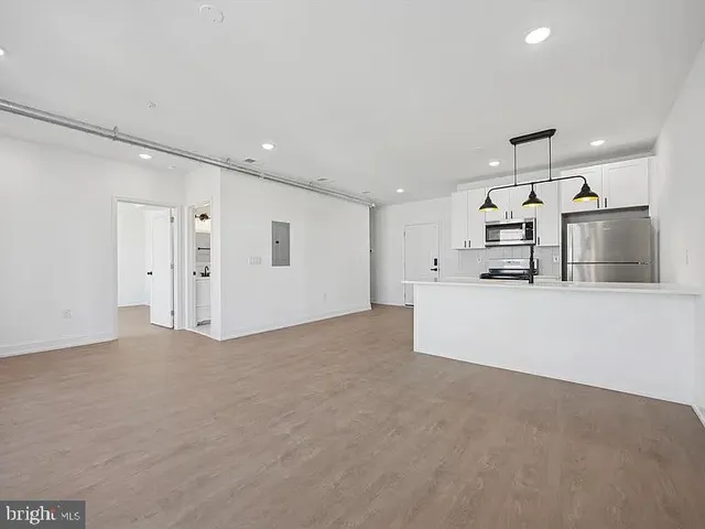 $2,433 | 1614-20 Ridge Avenue, Unit 504, Philadelphia, PA 19130