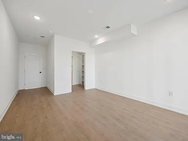 $2,433 | 1614-20 Ridge Avenue, Unit 504, Philadelphia, PA 19130