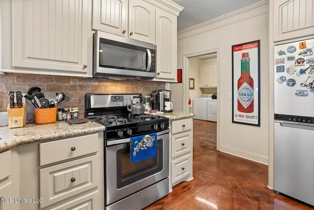 $335,000 | 233 Rockbridge Drive, Madison, MS 39110