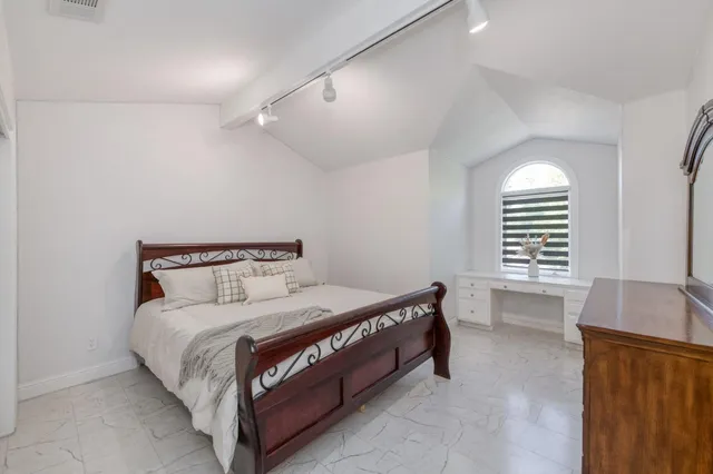 $960,000 | 2473 West Beechwood Avenue, Fresno, CA 93711