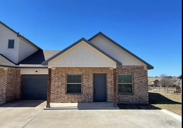 $1,650 | 126 Ridgmar Road, Unit 4, Weatherford, TX 76088
